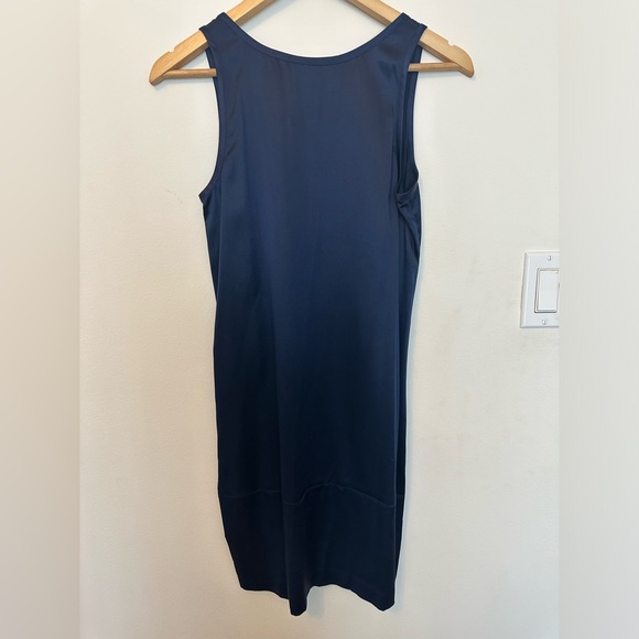 Theory Navy Silk-Blend Sleeveless Farica Shift Dress - Picture 2 of 4